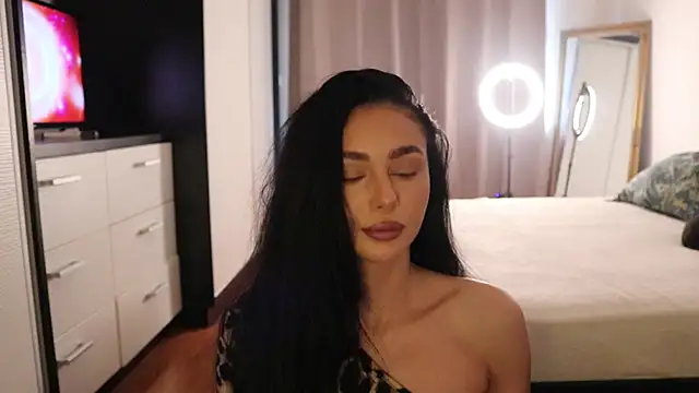 Snapshot of IvyKaelani chatting on March 25, 2026, 12:37 pm IvyKaelani online show from March 25, 2026, 12:37 pm