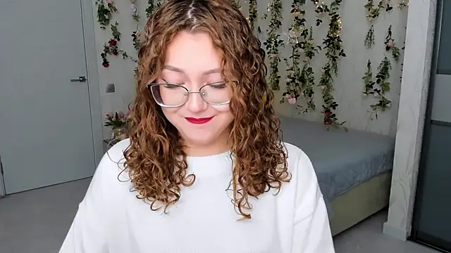 SereneFlame online show from October 14, 2025, 4:07 pm