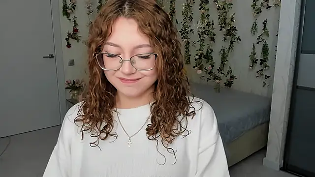 SereneFlame online show from October 3, 2025, 4:30 pm