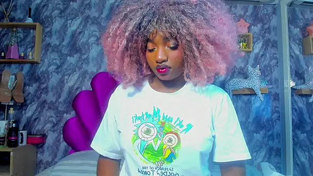 Snapshot of EMMAPARISS chatting on March 19, 2026, 12:16 pm EMMAPARISS online show from March 19, 2026, 12:16 pm