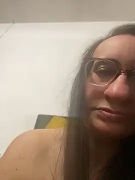gloria7v05 online show from June 28, 2026, 2:29 am
