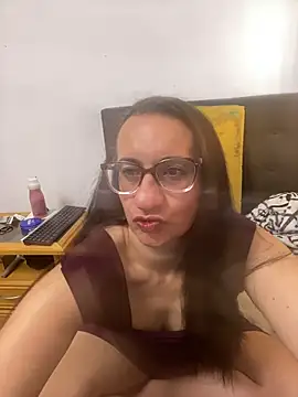 gloria7v05 online show from August 5, 2026, 5:40 pm