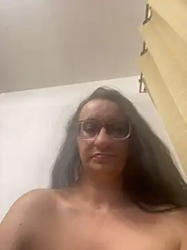gloria7v05 online show from July 30, 2026, 1:27 am