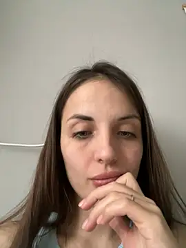 AmiLavs online show from February 2, 2025, 11:29 am