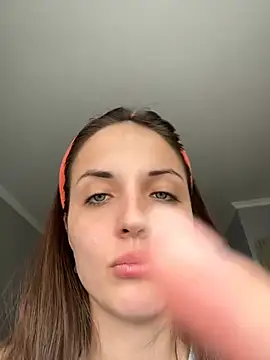 AmiLavs online show from February 20, 2025, 11:20 am