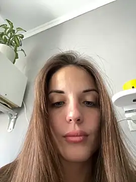 AmiLavs online show from October 20, 2025, 11:00 am