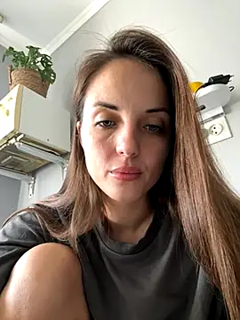 AmiLavs online show from October 26, 2025, 10:48 am