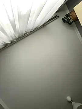 AmiLavs online show from November 16, 2025, 10:53 am