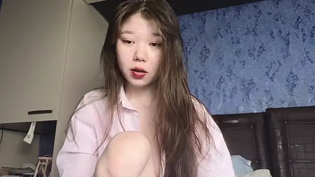 hoshina sayeri online show from June 8, 2026, 12:06 pm
