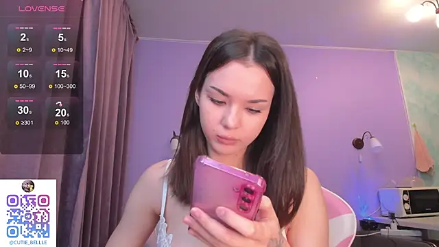 young belle  online show from January 24, 2025, 8:32 pm