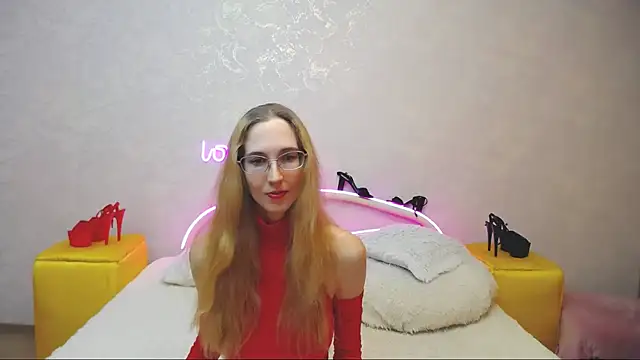 KlaryBrait online show from March 4, 2025, 1:17 pm