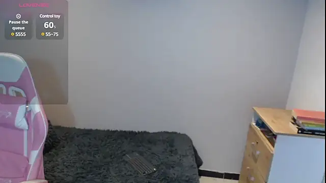 HiScarlett online show from January 28, 2025, 12:32 pm