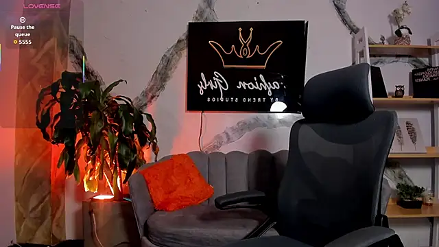 MaximusDick1  online show from January 18, 2026, 3:54 am