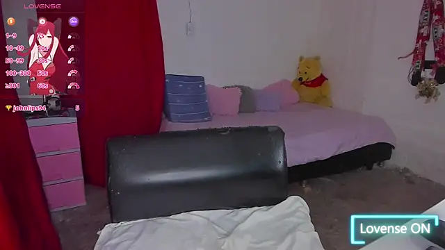 Snapshot of Laura-mayer chatting on January 8, 2026, 2:39 am Laura-mayer online show from January 8, 2026, 2:39 am