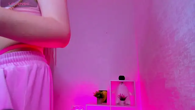 MaryShiotta online show from January 29, 2025, 2:32 pm