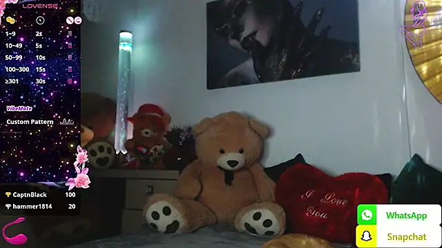 EvelynAisha online show from March 3, 2025, 6:35 pm