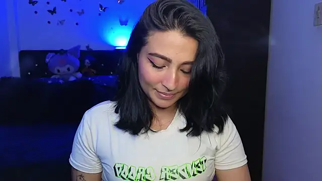 Pauilina online show from November 15, 2025, 9:41 pm