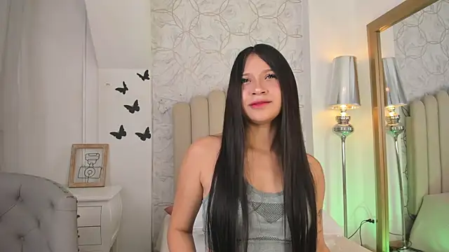 Foxy200   online show from October 3, 2025, 7:59 pm