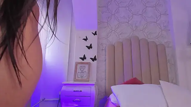 Snapshot of Foxy200__ chatting on March 6, 2026, 8:04 pm Foxy200 online show from March 6, 2026, 8:04 pm