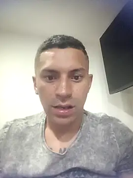 Snapshot of jeremiabello chatting on February 1, 2026, 3:49 am jeremiabello online show from February 1, 2026, 3:49 am