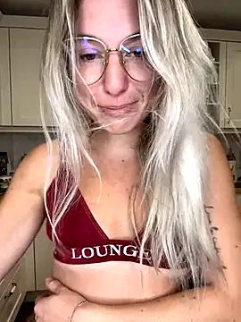 carlaaa online show from September 12, 2025, 8:30 pm