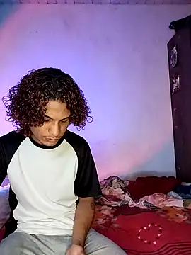 Snapshot of CasalAkira chatting on January 14, 2026, 1:53 am CasalAkira online show from January 14, 2026, 1:53 am