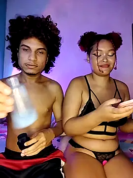 Snapshot of CasalAkira chatting on October 7, 2025, 2:12 am CasalAkira online show from October 7, 2025, 2:12 am