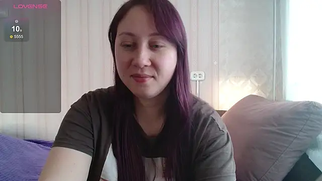 KellyCrystall online show from December 14, 2024, 5:40 am