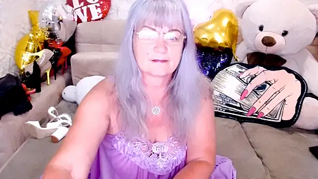 SiberiabBerry online show from June 15, 2026, 11:04 pm