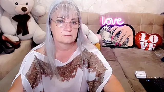 SiberiabBerry online show from August 3, 2026, 2:19 am