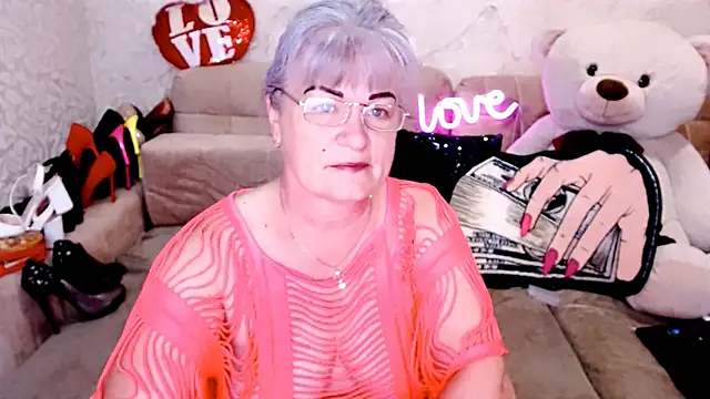 SiberiabBerry online show from May 10, 2026, 2:15 am