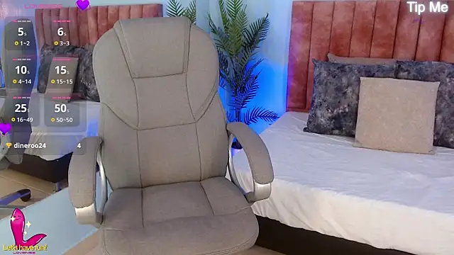 Snapshot of violeta_leon chatting on March 10, 2026, 2:59 am violeta leon online show from March 10, 2026, 2:59 am