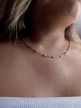 Katalina S3xy online show from September 28, 2025, 4:03 pm