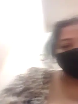 zeepe19 online show from November 29, 2025, 9:48 pm