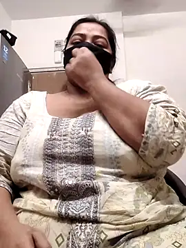 zeepe19 online show from November 5, 2025, 2:58 am