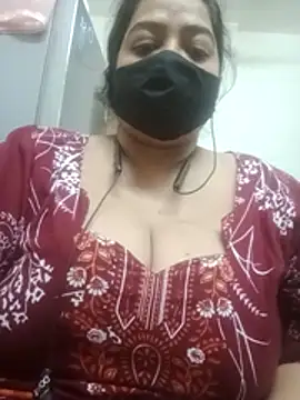 zeepe19 online show from April 10, 2026, 6:26 pm