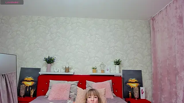 KattyPeachX online show from June 2, 2026, 1:05 am