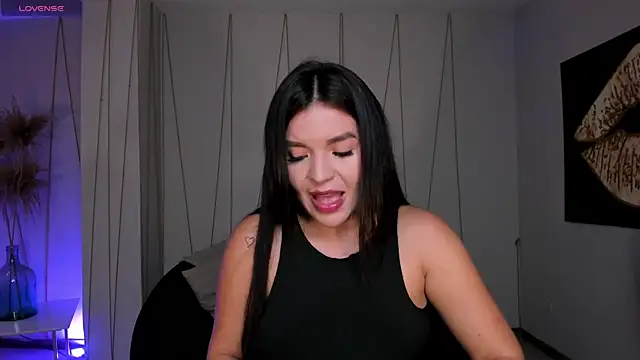 Snapshot of ValeriaRoldanX chatting on May 29, 2026, 11:27 am ValeriaRoldanX online show from May 29, 2026, 11:27 am