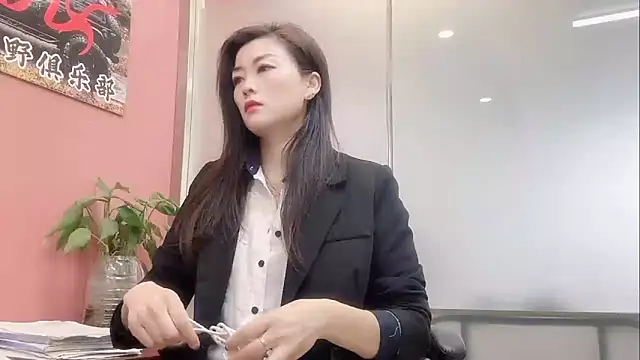 Snapshot of QianF-666 chatting on February 24, 2026, 2:45 am QianF-666 online show from February 24, 2026, 2:45 am