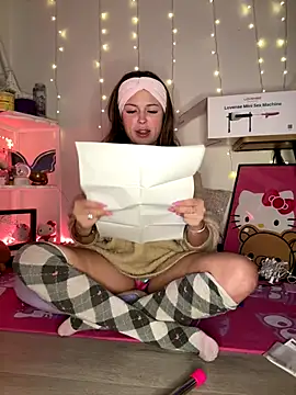 Snapshot of biancasuger chatting on November 15, 2025, 1:42 am biancasuger online show from November 15, 2025, 1:42 am