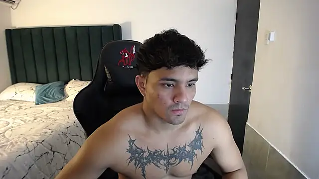 man dur07 online show from October 28, 2025, 7:57 pm