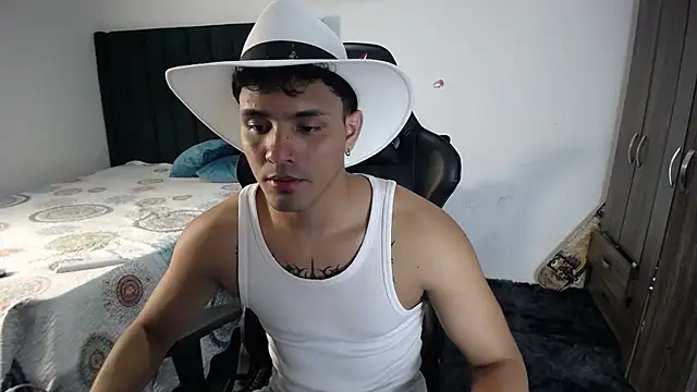 man dur07 online show from March 1, 2025, 10:53 pm