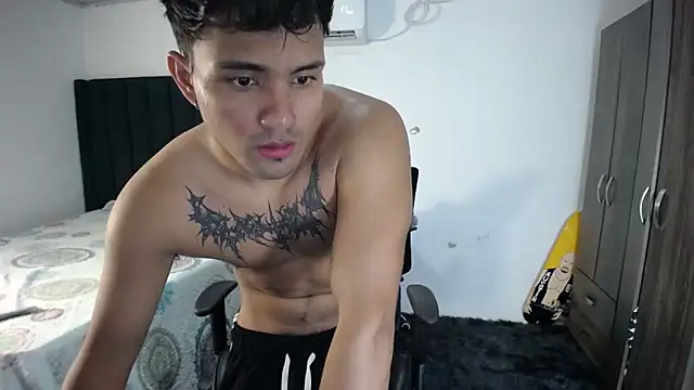 man dur07 online show from March 22, 2025, 9:53 pm