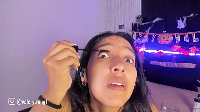 Valery wang online show from October 9, 2025, 11:33 am