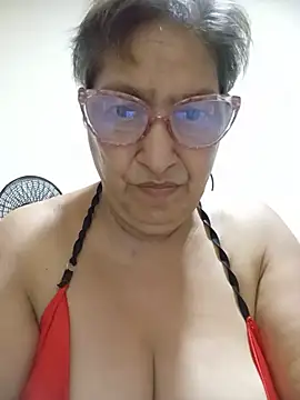 Snapshot of florecita69 chatting on July 24, 2026, 2:29 am florecita69 online show from July 24, 2026, 2:29 am