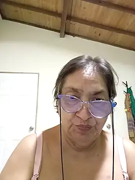 florecita69 online show from October 15, 2025, 2:21 am