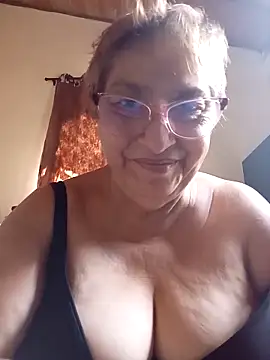 Snapshot of florecita69 chatting on March 20, 2026, 3:24 pm florecita69 online show from March 20, 2026, 3:24 pm