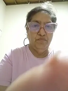 Snapshot of florecita69 chatting on August 4, 2026, 3:00 am florecita69 online show from August 4, 2026, 3:00 am
