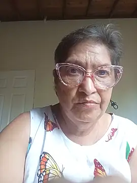 Snapshot of florecita69 chatting on July 28, 2026, 3:21 pm florecita69 online show from July 28, 2026, 3:21 pm