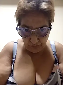 Snapshot of florecita69 chatting on March 13, 2026, 1:43 am florecita69 online show from March 13, 2026, 1:43 am